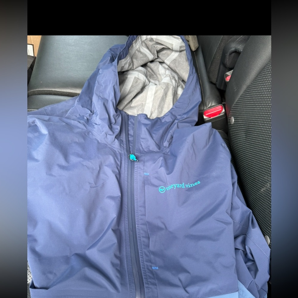 Vineyard Vines Performance rain jacket L